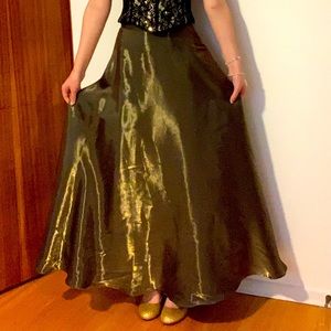 🎉HP🎉 Y2K floor length skirt